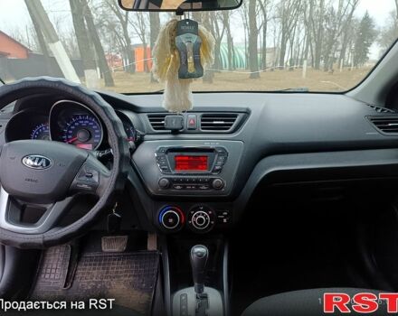 Серый Киа Рио, объемом двигателя 1.4 л и пробегом 182 тыс. км за 7000 $, фото 4 на Automoto.ua