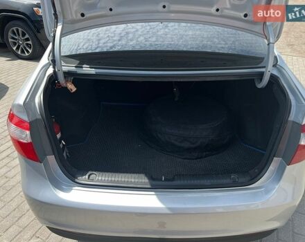 Серый Киа Рио, объемом двигателя 1.6 л и пробегом 232 тыс. км за 8400 $, фото 26 на Automoto.ua