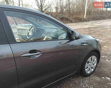 Серый Киа Рио, объемом двигателя 1.4 л и пробегом 70 тыс. км за 9000 $, фото 11 на Automoto.ua