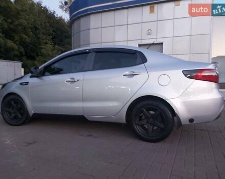 Серый Киа Рио, объемом двигателя 1.4 л и пробегом 317 тыс. км за 6200 $, фото 4 на Automoto.ua
