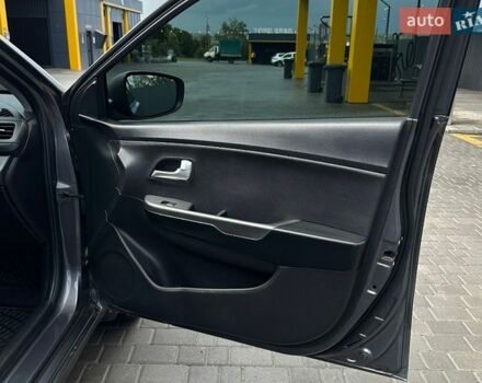 Сірий Кіа Ріо, об'ємом двигуна 1.4 л та пробігом 146 тис. км за 7500 $, фото 16 на Automoto.ua