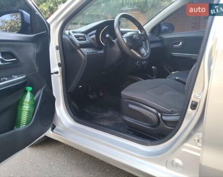 Сірий Кіа Ріо, об'ємом двигуна 1.59 л та пробігом 253 тис. км за 7900 $, фото 19 на Automoto.ua