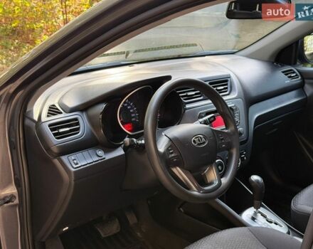Серый Киа Рио, объемом двигателя 1.4 л и пробегом 107 тыс. км за 8200 $, фото 18 на Automoto.ua