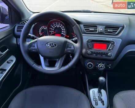Серый Киа Рио, объемом двигателя 1.4 л и пробегом 87 тыс. км за 8950 $, фото 45 на Automoto.ua
