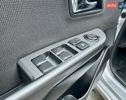Серый Киа Рио, объемом двигателя 1.6 л и пробегом 168 тыс. км за 7800 $, фото 16 на Automoto.ua