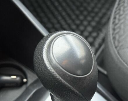 Серый Киа Рио, объемом двигателя 1.4 л и пробегом 260 тыс. км за 7499 $, фото 15 на Automoto.ua