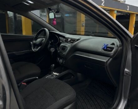 Серый Киа Рио, объемом двигателя 1.4 л и пробегом 146 тыс. км за 7900 $, фото 5 на Automoto.ua