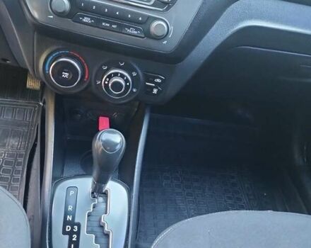 Сірий Кіа Ріо, об'ємом двигуна 1.59 л та пробігом 253 тис. км за 7999 $, фото 8 на Automoto.ua