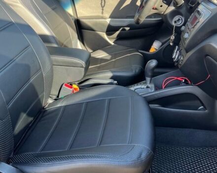 Серый Киа Рио, объемом двигателя 1.4 л и пробегом 73 тыс. км за 8800 $, фото 5 на Automoto.ua