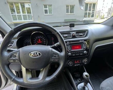 Серый Киа Рио, объемом двигателя 1.59 л и пробегом 201 тыс. км за 9108 $, фото 5 на Automoto.ua