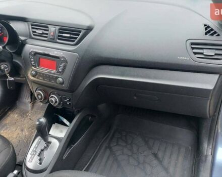 Серый Киа Рио, объемом двигателя 1.4 л и пробегом 176 тыс. км за 8300 $, фото 7 на Automoto.ua