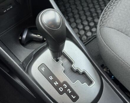 Серый Киа Рио, объемом двигателя 1.4 л и пробегом 260 тыс. км за 7499 $, фото 14 на Automoto.ua