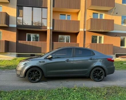 Сірий Кіа Ріо, об'ємом двигуна 1.4 л та пробігом 174 тис. км за 8400 $, фото 4 на Automoto.ua