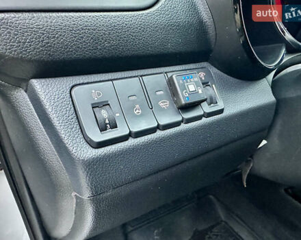 Серый Киа Рио, объемом двигателя 1.6 л и пробегом 168 тыс. км за 7800 $, фото 14 на Automoto.ua