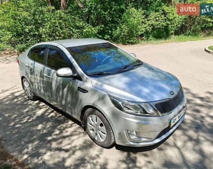 Серый Киа Рио, объемом двигателя 1.6 л и пробегом 130 тыс. км за 8000 $, фото 5 на Automoto.ua
