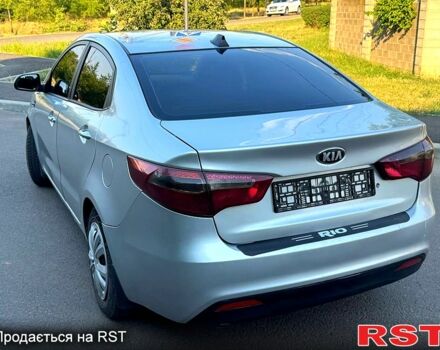 Сірий Кіа Ріо, об'ємом двигуна 1.4 л та пробігом 230 тис. км за 5799 $, фото 7 на Automoto.ua