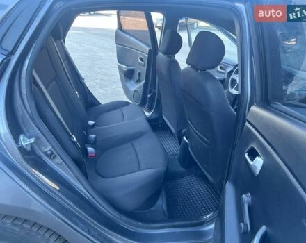 Серый Киа Рио, объемом двигателя 1.4 л и пробегом 160 тыс. км за 6700 $, фото 10 на Automoto.ua