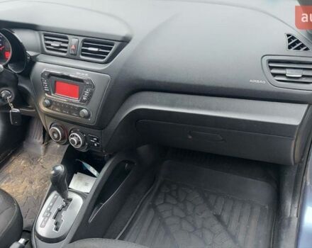Сірий Кіа Ріо, об'ємом двигуна 1.4 л та пробігом 176 тис. км за 8300 $, фото 7 на Automoto.ua