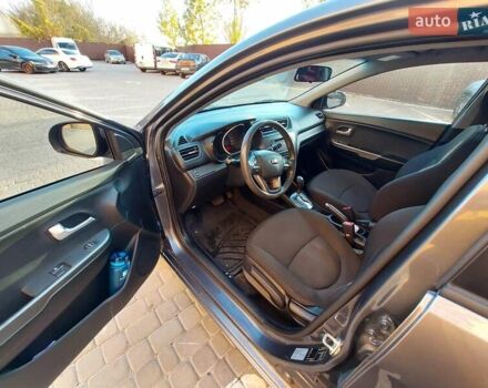 Серый Киа Рио, объемом двигателя 1.4 л и пробегом 95 тыс. км за 8500 $, фото 4 на Automoto.ua
