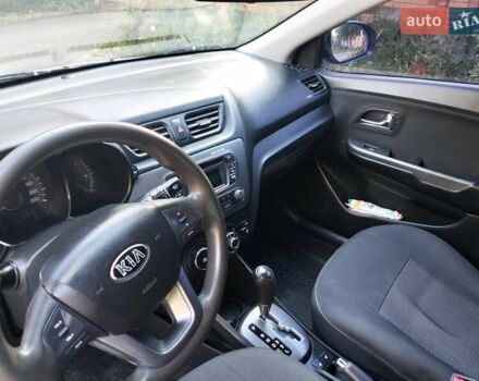 Сірий Кіа Ріо, об'ємом двигуна 1.59 л та пробігом 253 тис. км за 7999 $, фото 3 на Automoto.ua