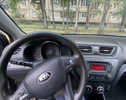Серый Киа Рио, объемом двигателя 1.4 л и пробегом 205 тыс. км за 6500 $, фото 12 на Automoto.ua