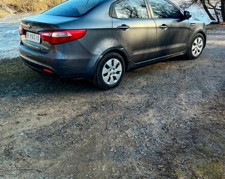 Серый Киа Рио, объемом двигателя 1.4 л и пробегом 300 тыс. км за 5200 $, фото 2 на Automoto.ua