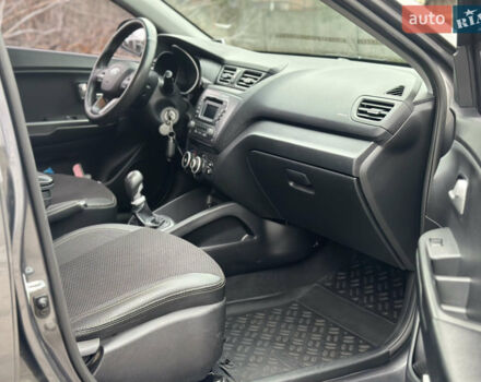 Серый Киа Рио, объемом двигателя 1.4 л и пробегом 43 тыс. км за 10500 $, фото 14 на Automoto.ua
