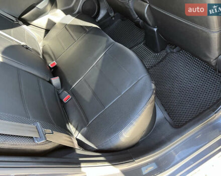 Серый Киа Рио, объемом двигателя 1.4 л и пробегом 73 тыс. км за 9500 $, фото 10 на Automoto.ua