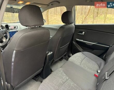 Серый Киа Рио, объемом двигателя 1.59 л и пробегом 110 тыс. км за 8000 $, фото 15 на Automoto.ua