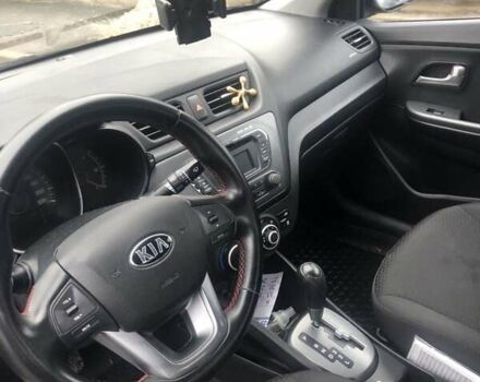Серый Киа Рио, объемом двигателя 1.4 л и пробегом 265 тыс. км за 6100 $, фото 7 на Automoto.ua