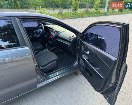 Серый Киа Рио, объемом двигателя 1.4 л и пробегом 87 тыс. км за 8950 $, фото 47 на Automoto.ua