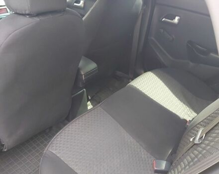 Серый Киа Рио, объемом двигателя 1.4 л и пробегом 319 тыс. км за 5800 $, фото 7 на Automoto.ua