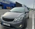 Серый Киа Рио, объемом двигателя 1.4 л и пробегом 320 тыс. км за 7100 $, фото 1 на Automoto.ua