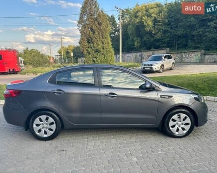 Серый Киа Рио, объемом двигателя 1.4 л и пробегом 107 тыс. км за 9000 $, фото 6 на Automoto.ua