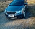 Серый Киа Рио, объемом двигателя 1.4 л и пробегом 300 тыс. км за 5200 $, фото 1 на Automoto.ua