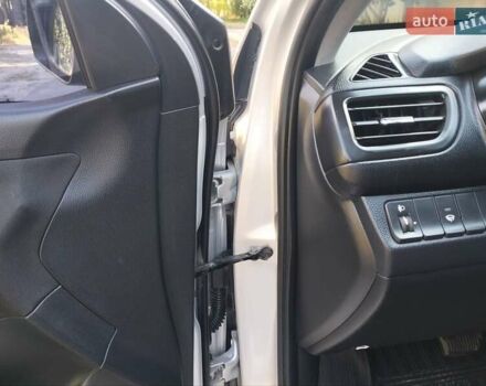 Сірий Кіа Ріо, об'ємом двигуна 1.59 л та пробігом 253 тис. км за 7900 $, фото 9 на Automoto.ua