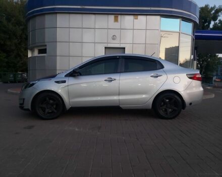 Серый Киа Рио, объемом двигателя 1.4 л и пробегом 312 тыс. км за 6900 $, фото 3 на Automoto.ua