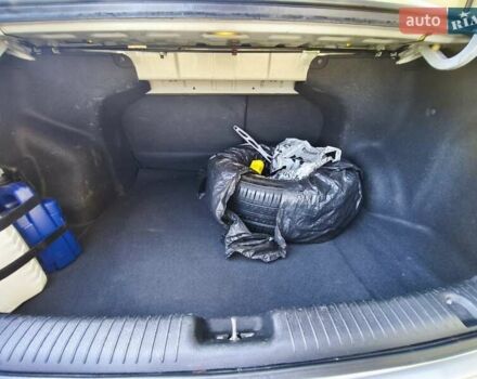 Сірий Кіа Ріо, об'ємом двигуна 1.4 л та пробігом 172 тис. км за 9200 $, фото 24 на Automoto.ua