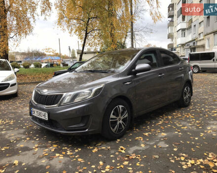Кіа Ріо 2013 у Здолбунове на Automoto.ua Сірий Кіа Ріо, об'ємом двигуна 1.4 л та пробігом 257 тис. км за 6400 $, фото 4 на Automoto.ua