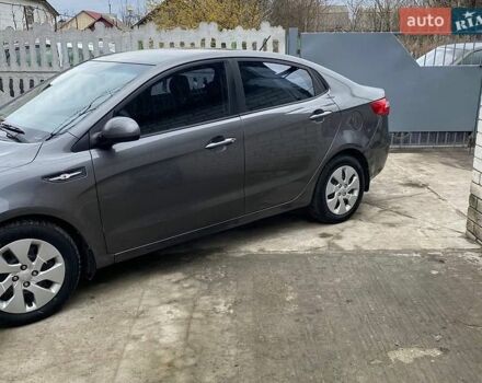 Серый Киа Рио, объемом двигателя 1.4 л и пробегом 195 тыс. км за 6500 $, фото 4 на Automoto.ua