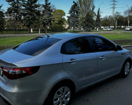 Серый Киа Рио, объемом двигателя 1.4 л и пробегом 88 тыс. км за 9000 $, фото 7 на Automoto.ua