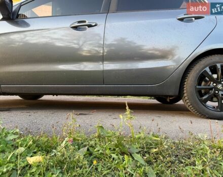 Сірий Кіа Ріо, об'ємом двигуна 1.4 л та пробігом 174 тис. км за 8400 $, фото 8 на Automoto.ua
