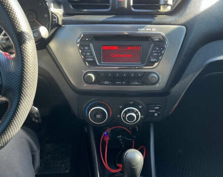 Серый Киа Рио, объемом двигателя 1.4 л и пробегом 73 тыс. км за 9500 $, фото 7 на Automoto.ua
