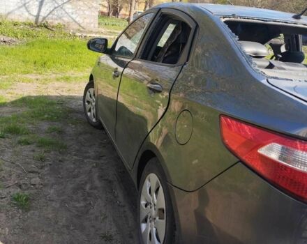 Серый Киа Рио, объемом двигателя 1.4 л и пробегом 120 тыс. км за 3000 $, фото 2 на Automoto.ua