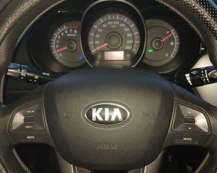 Сірий Кіа Ріо, об'ємом двигуна 1.4 л та пробігом 88 тис. км за 8400 $, фото 7 на Automoto.ua