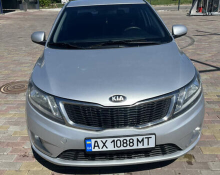 Серый Киа Рио, объемом двигателя 1.4 л и пробегом 203 тыс. км за 6500 $, фото 2 на Automoto.ua