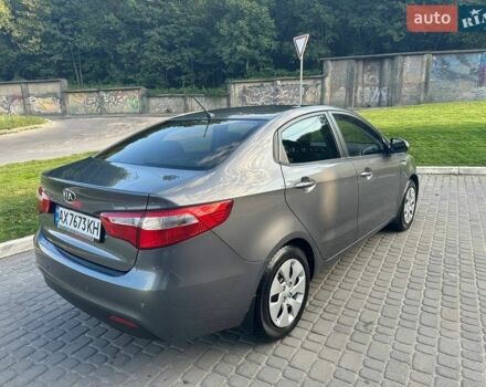 Серый Киа Рио, объемом двигателя 1.4 л и пробегом 107 тыс. км за 9000 $, фото 5 на Automoto.ua