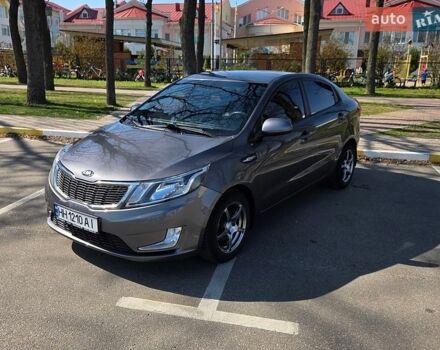 Серый Киа Рио, объемом двигателя 1.4 л и пробегом 97 тыс. км за 8700 $, фото 3 на Automoto.ua