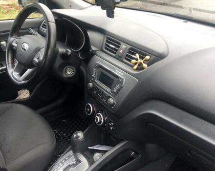 Серый Киа Рио, объемом двигателя 1.4 л и пробегом 265 тыс. км за 6100 $, фото 9 на Automoto.ua