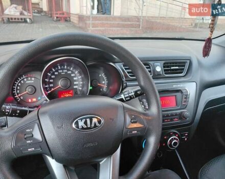 Серый Киа Рио, объемом двигателя 1.4 л и пробегом 170 тыс. км за 7700 $, фото 11 на Automoto.ua